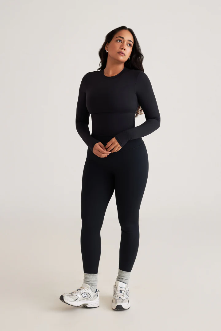 ESSENTIAL LONG SLEEVE TEE - Image 10